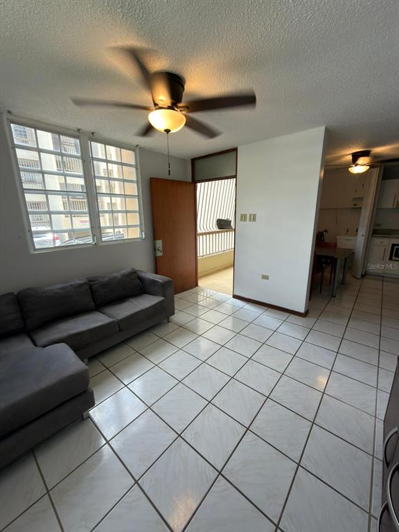 A104, 21 Calle Tamarindo, Condominio Villa San Ignacio, Mayaguez - 3