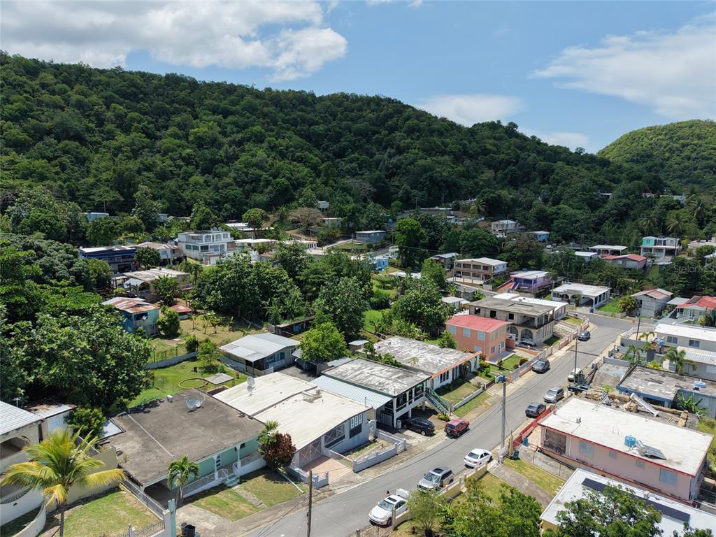 214, Calle Jose Gautier Parcelas Marueño, Ponce - 27