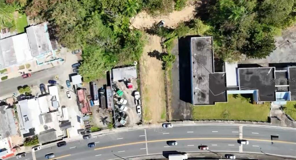 Valencia, Ave Orquidea Urb Valencia, Bayamon - 5