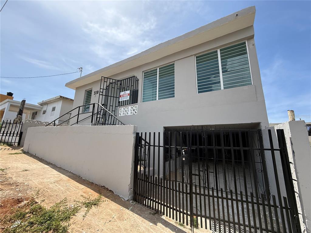 Zeno Gandia, 65 Infantería, Arecibo - 1