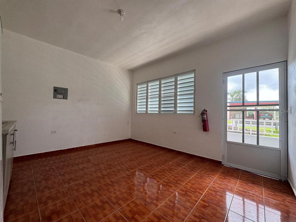 7, Carr. 908 Km 9.4, Bo. Tejas Apt., Humacao - 3