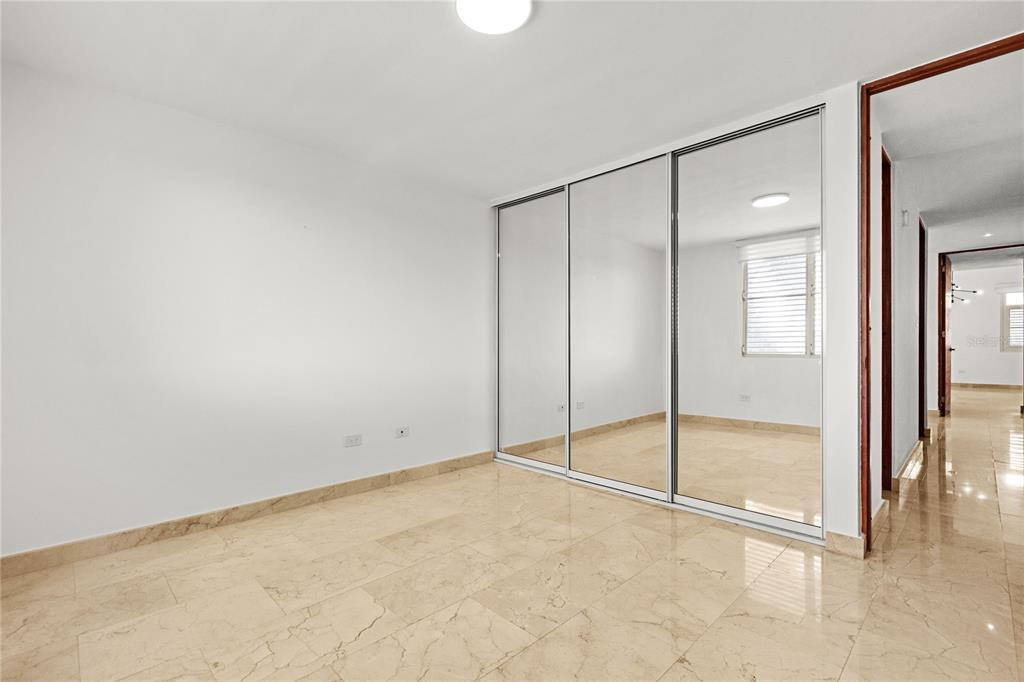 J9, Calle Natalia, Trujillo Alto - 24
