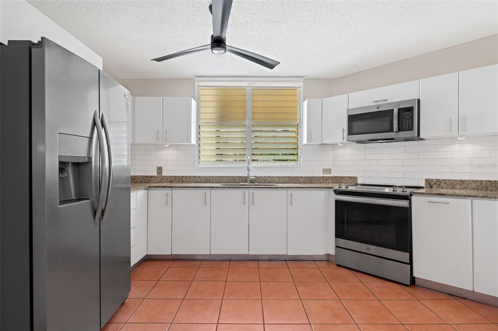 2, 30 Avenida, Juan Carlos De Borbón, Guaynabo - 11