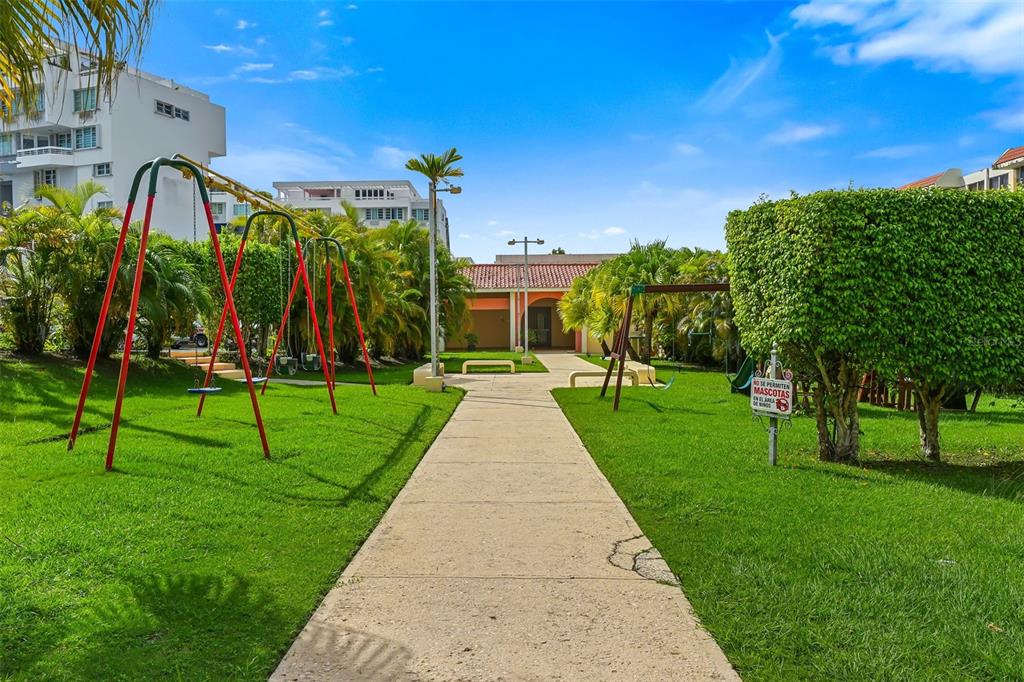 2, 30 Avenida, Juan Carlos De Borbón, Guaynabo - 22