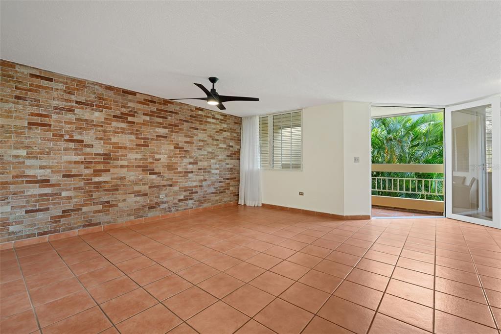 2, 30 Avenida, Juan Carlos De Borbón, Guaynabo - 5