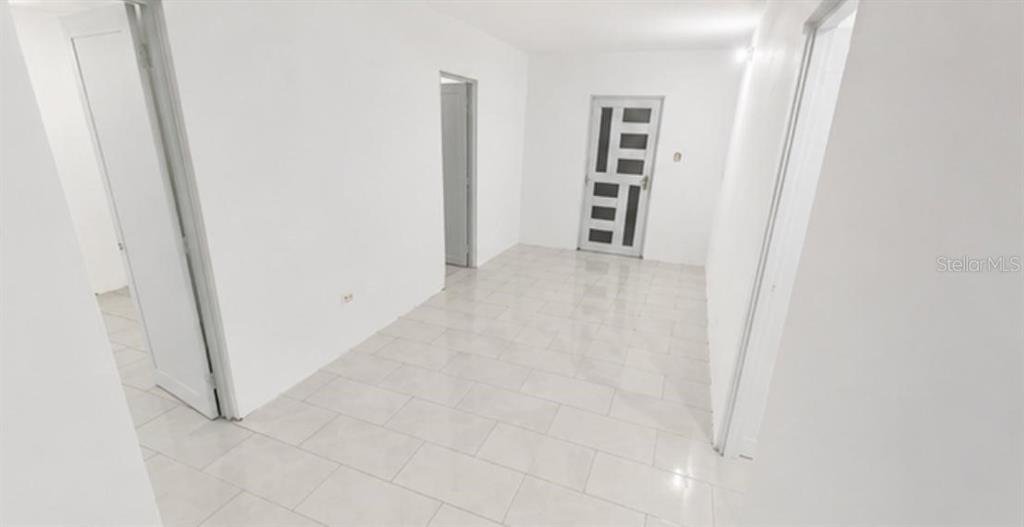 122, Bade Perez St., Guayama - 6