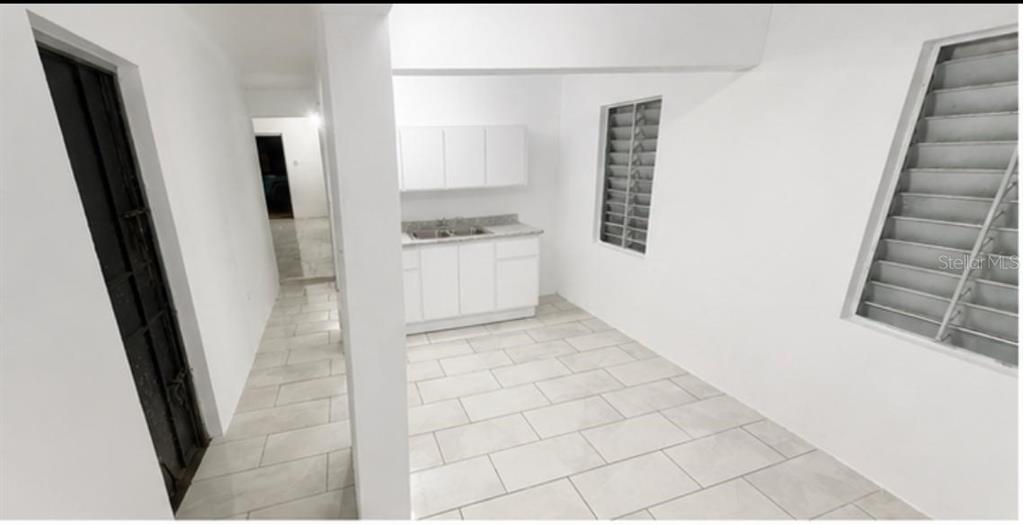 122, Bade Perez St., Guayama - 8
