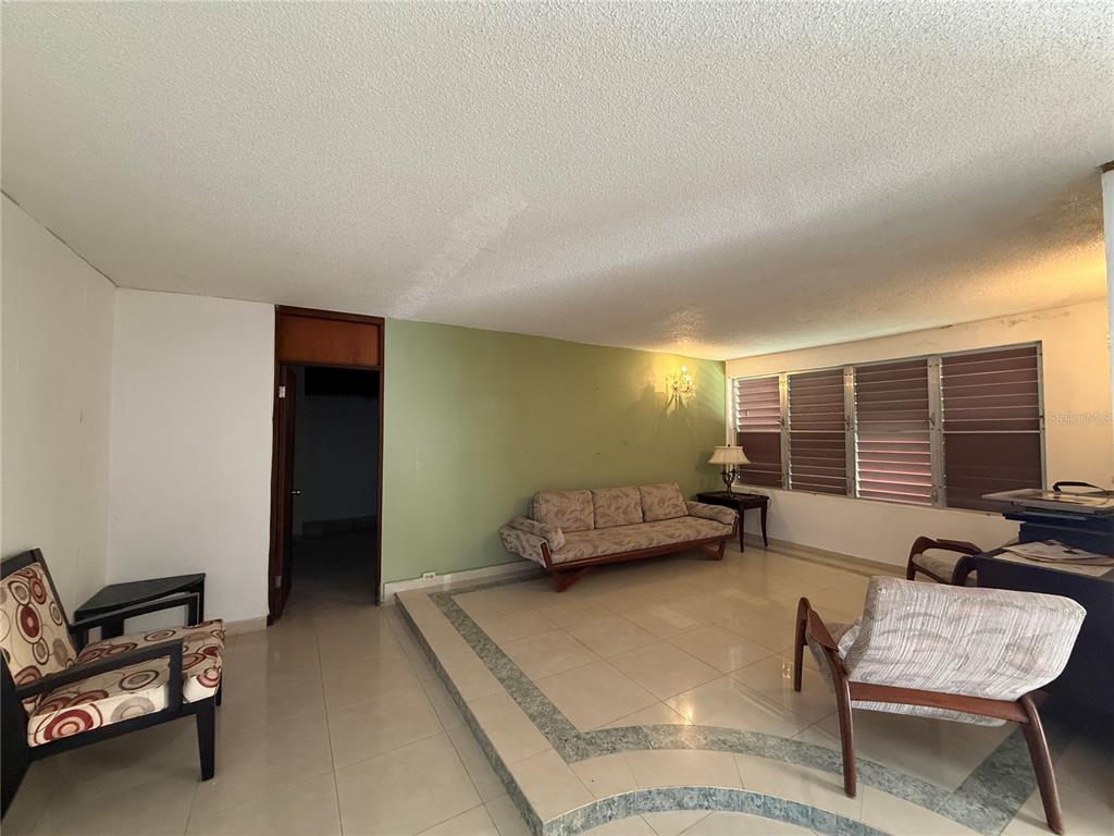 T-10, Mckinley, Guaynabo - 9
