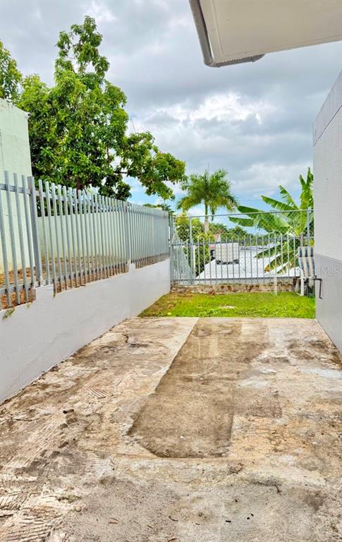 H-8, Calle 5, Parque San Miguel, Bayamon - 17