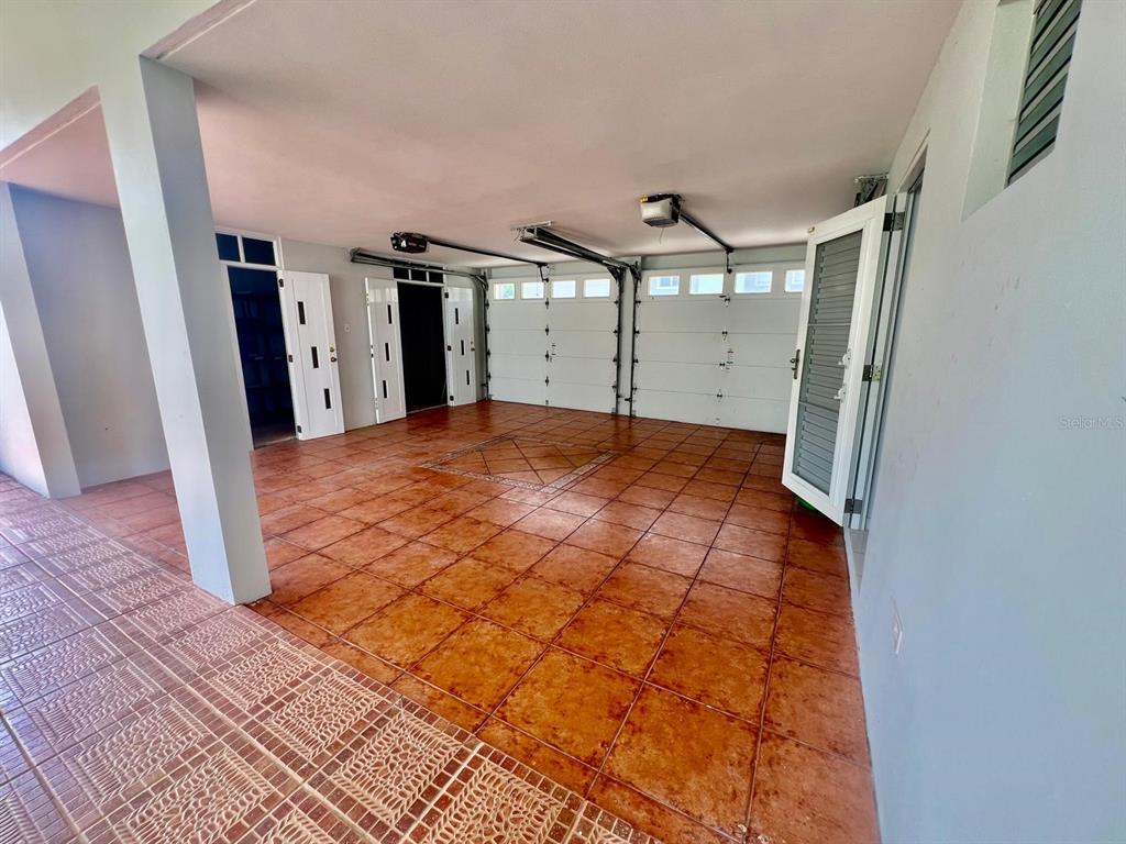 1614, Yamil Galib, Paseo Los Robles, Mayaguez - 10