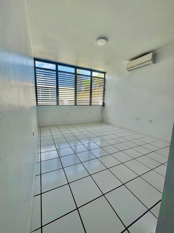 1614, Yamil Galib, Paseo Los Robles, Mayaguez - 5