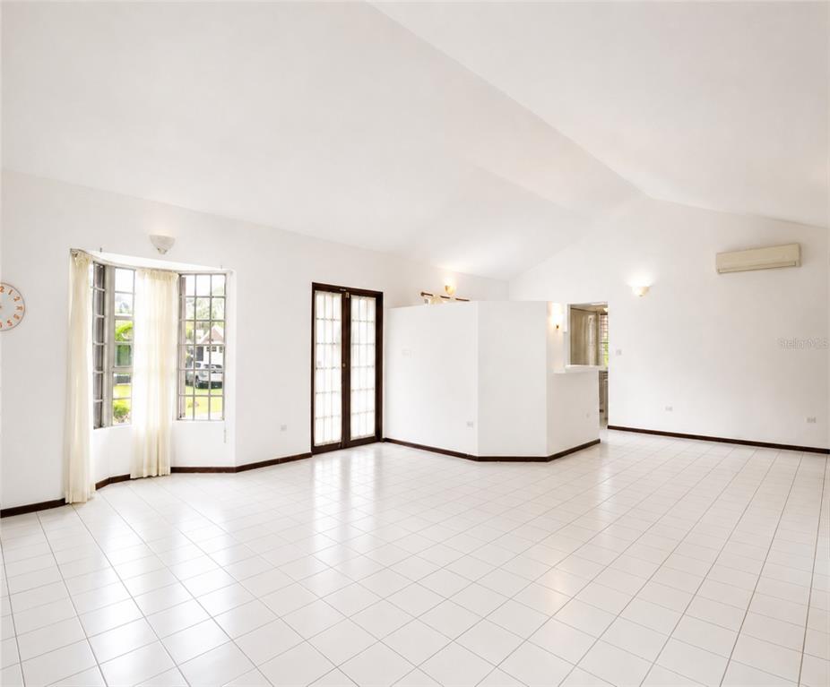 160, Camino De Las Pomarrosas Urb. Hacienda Sabanera, Cidra - 2