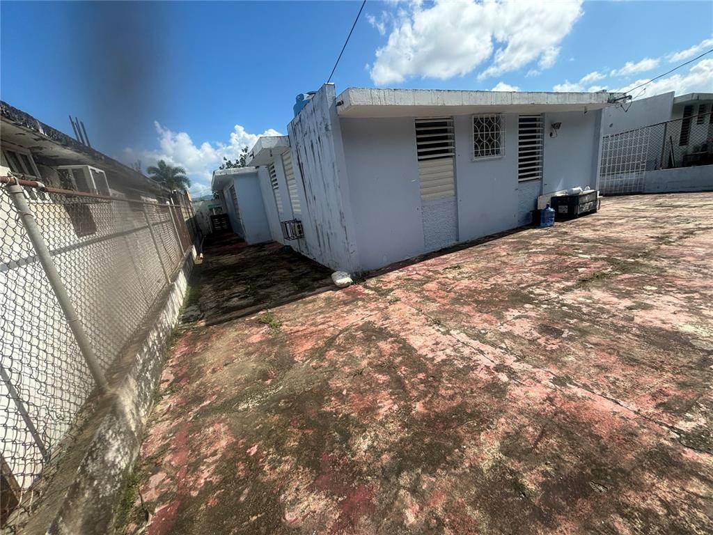 2, Calle 2 Villa Rica, Bayamon - 13