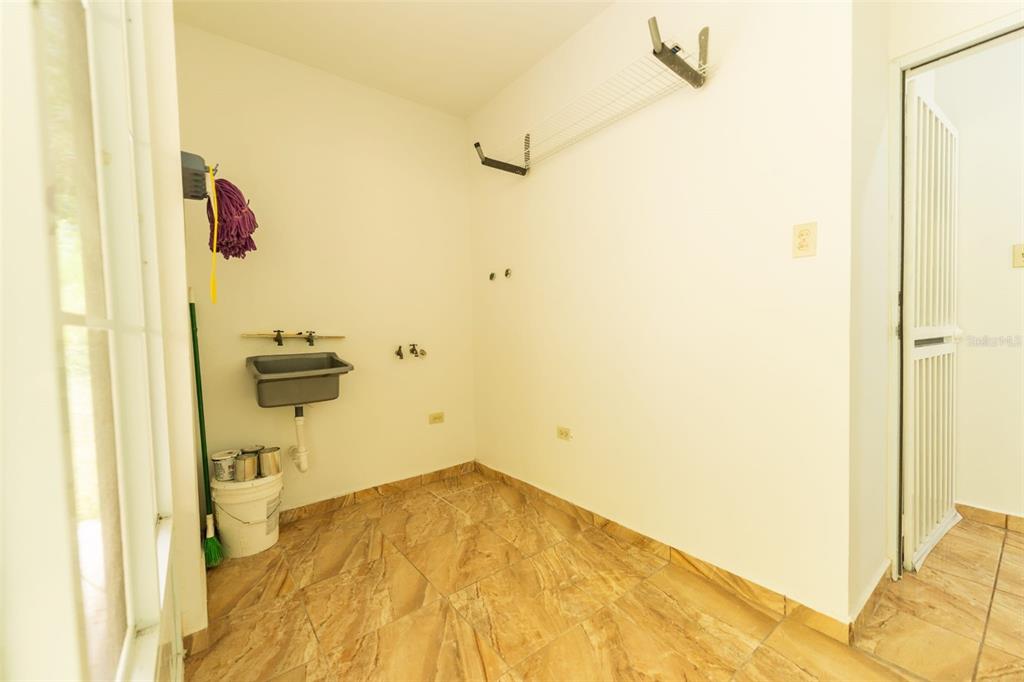 Carr 414, Sector Los Puentes, Rincon - 21