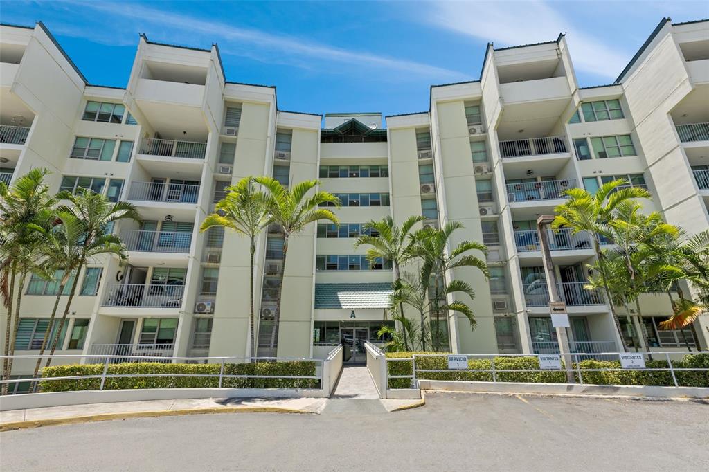 308, ., Cll Regina Medina, Guaynabo - 1