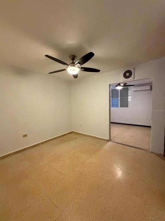 2105, Calle Antioquia, Guaynabo - 18