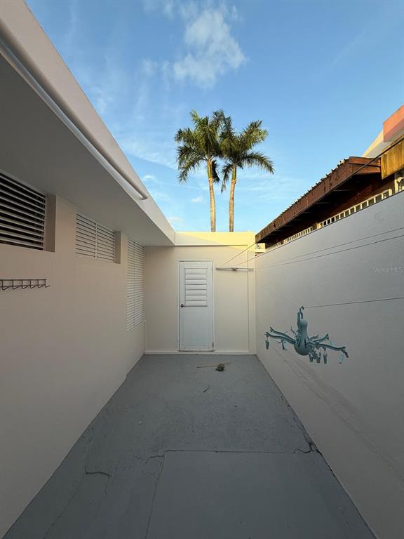 2105, Calle Antioquia, Guaynabo - 21
