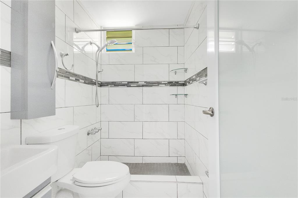 APT. 1504, Ave. Triovegabajeño, Cond. Torre Vista, Vega Baja - 13
