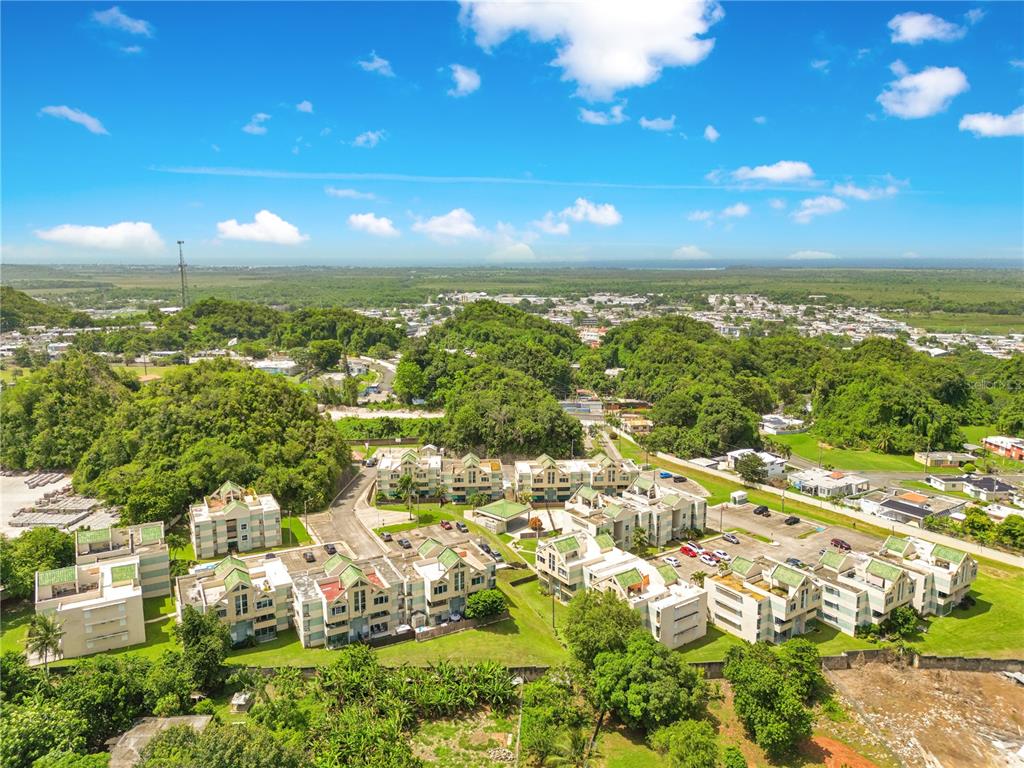APT. 1504, Ave. Triovegabajeño, Cond. Torre Vista, Vega Baja - 31