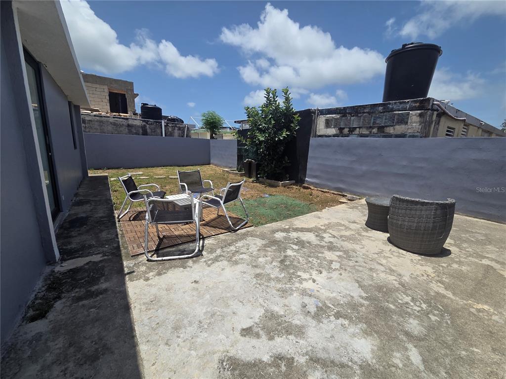 24 Calle 35, Villa Carolina, Carolina - 19