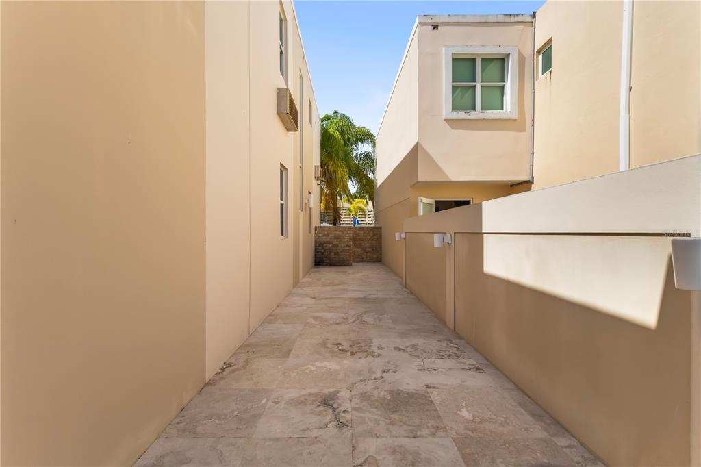 A7, Urb Mirabella Village, Calle Nacar, Bayamon - 16