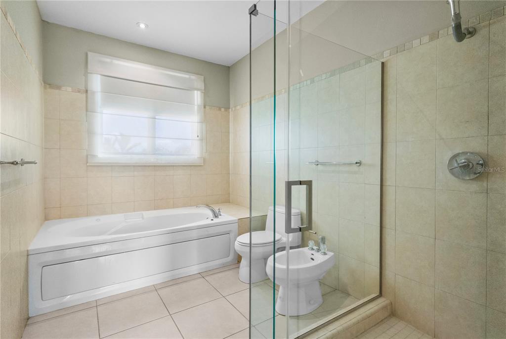 A7, Urb Mirabella Village, Calle Nacar, Bayamon - 21