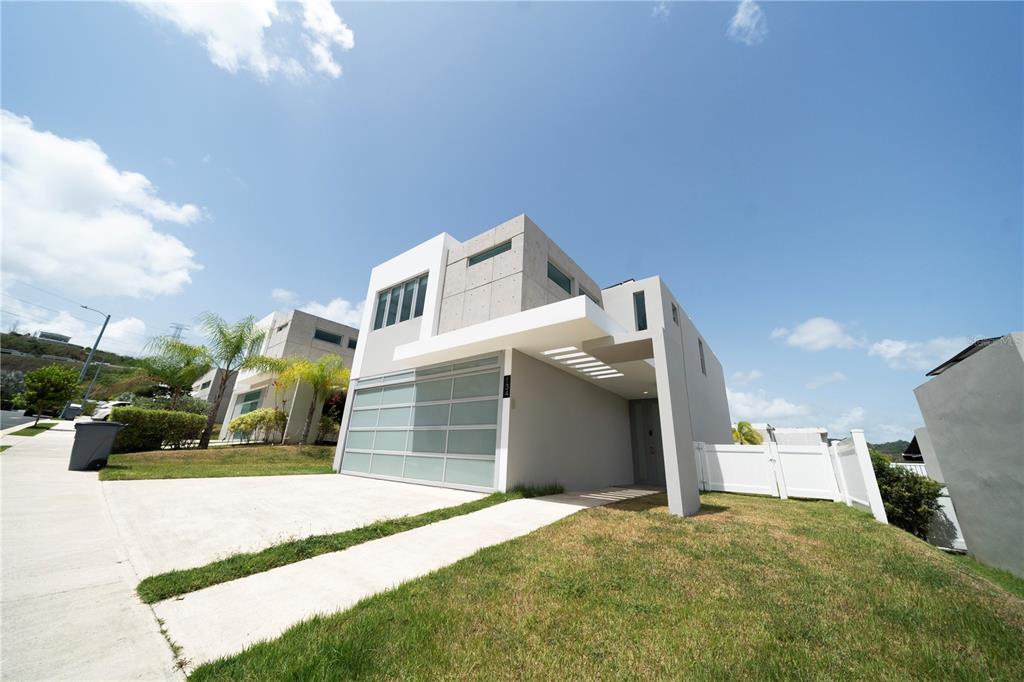 134, Calle, 13, Guaynabo - 1