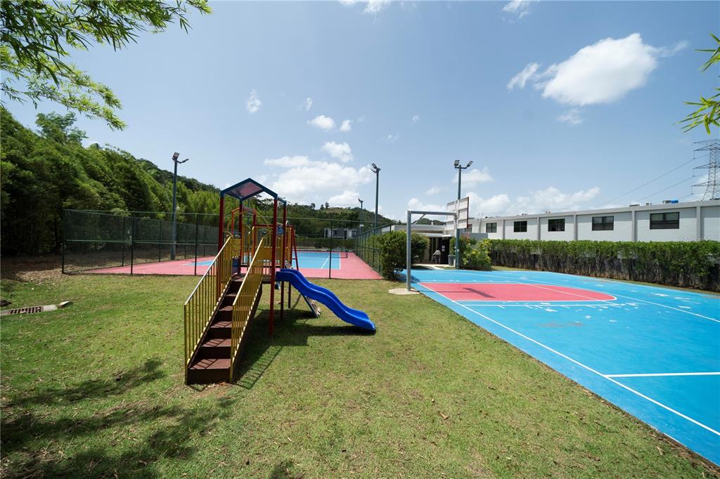 134, Calle, 13, Guaynabo - 27
