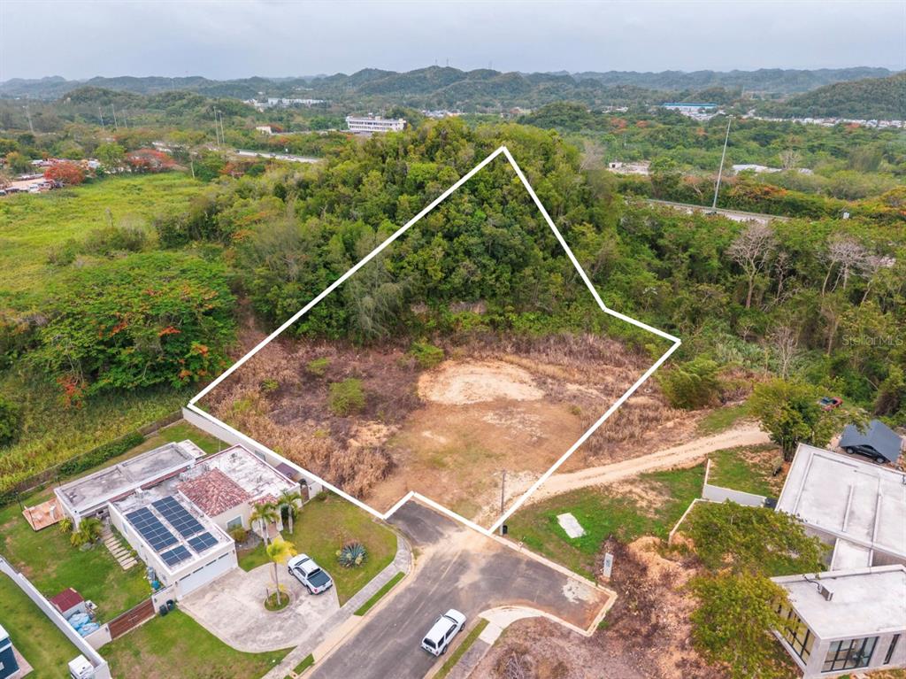 Urb. Reparto Rosello, Manati - 2