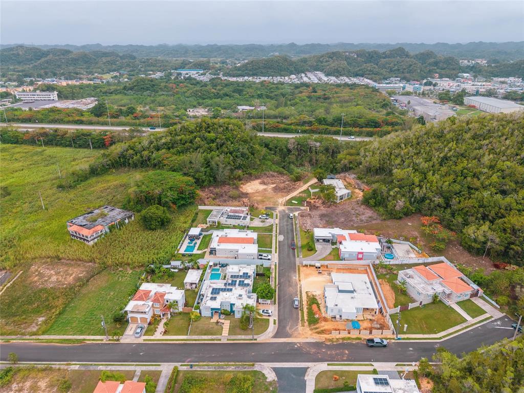 Urb. Reparto Rosello, Manati - 4