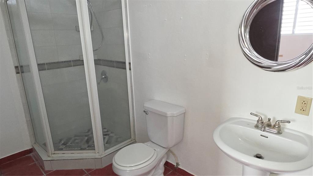CC 10, 35, Urb Monte Verde, Manati - 10