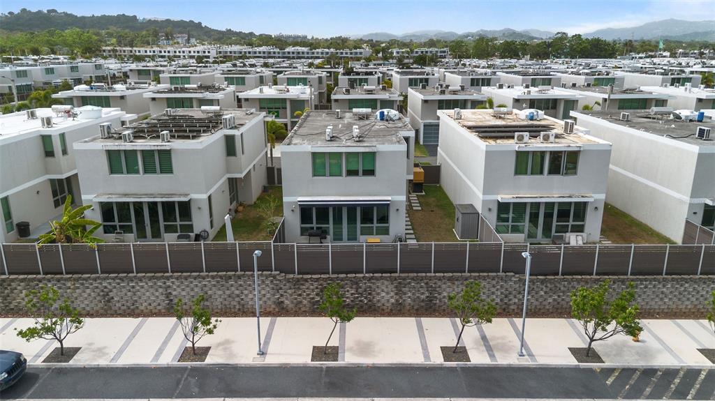 Riviera, 58 Central Park, Bayamon - 11