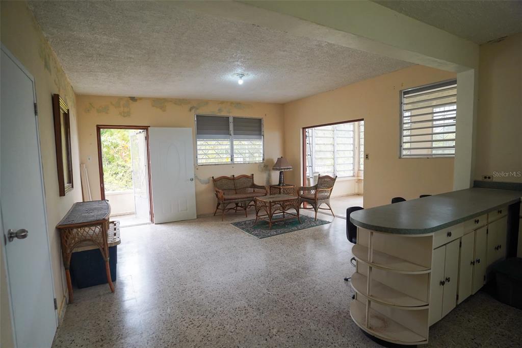 5, #143, Bo Anon,, Ponce - 11
