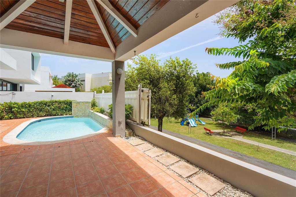 G7, Sicilia, Guaynabo - 10