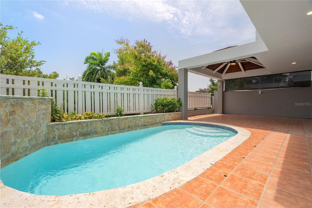 G7, Sicilia, Guaynabo - 11