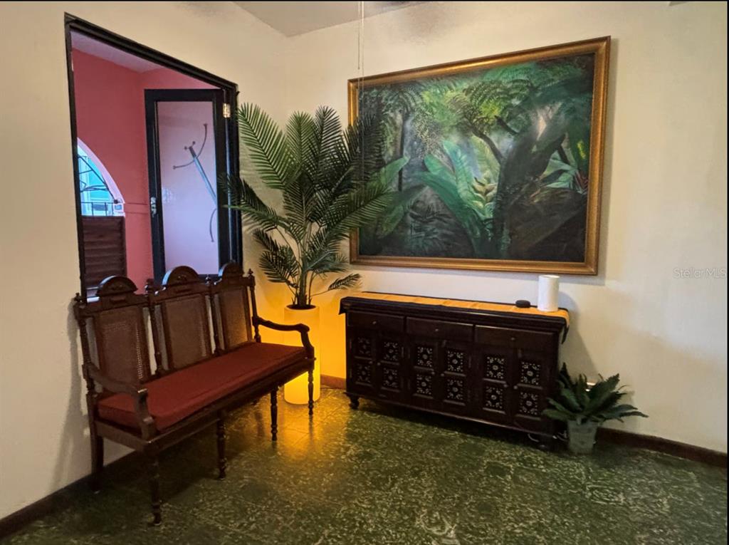456, Calle Saldaña, San Juan - 42