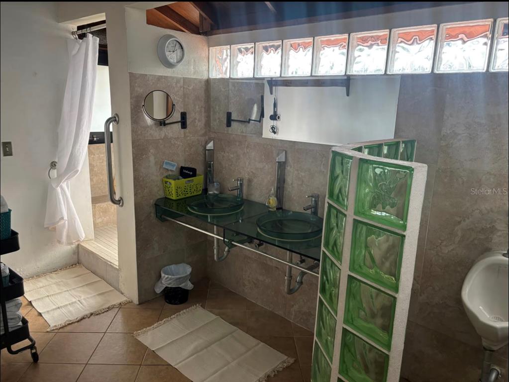 456, Calle Saldaña, San Juan - 73
