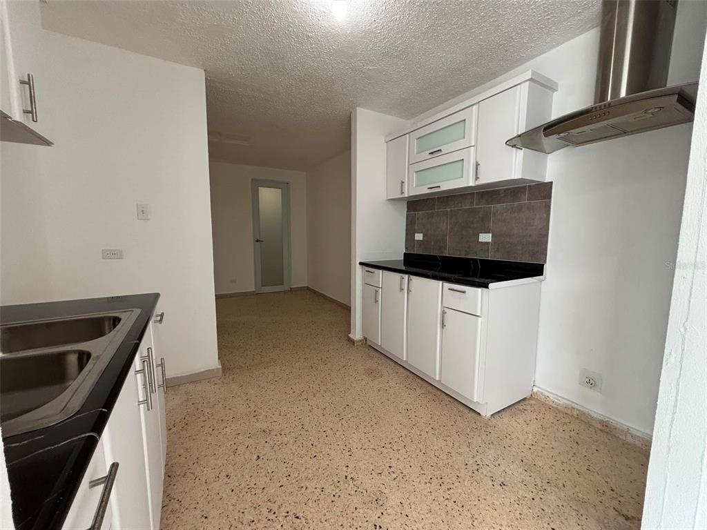 18-6 18 Street, Sabana Gardens, Carolina - 7