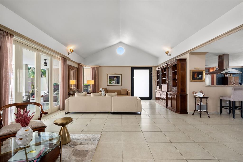 377, Corredor De La Arboleda, Dorado - 7
