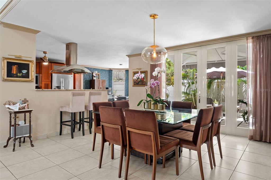 377, Corredor De La Arboleda, Dorado - 9