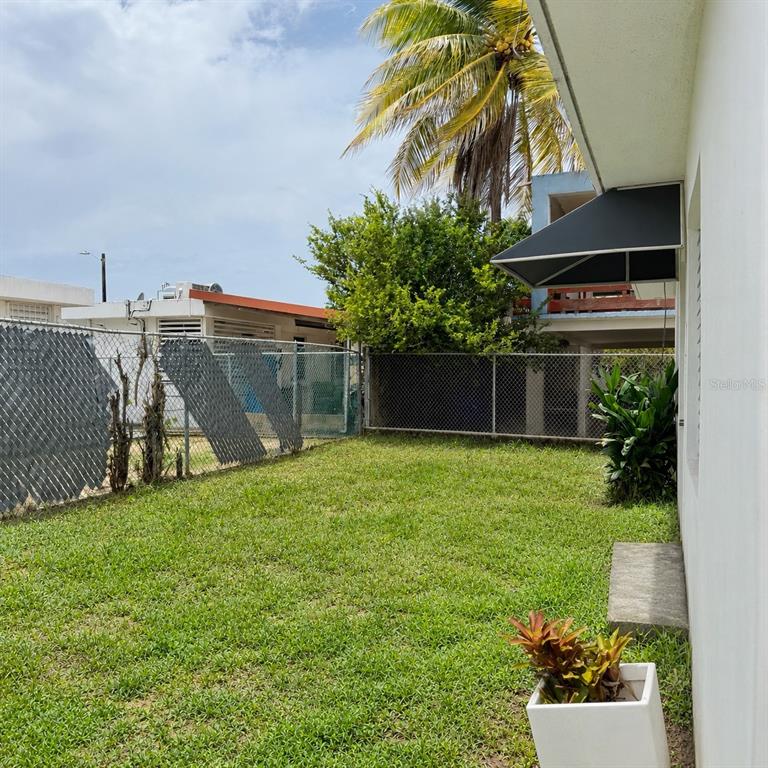 Apt 2, 143, Jardines De Country Club, Carolina - 1