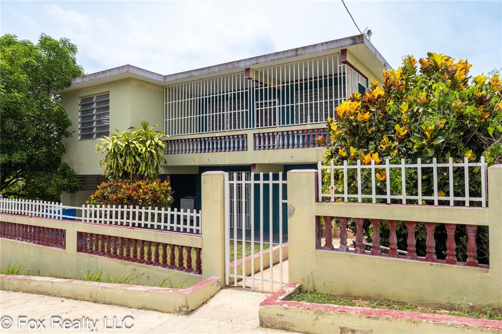 Solar B, Avenida Maria Bettega, Aguadilla - 1