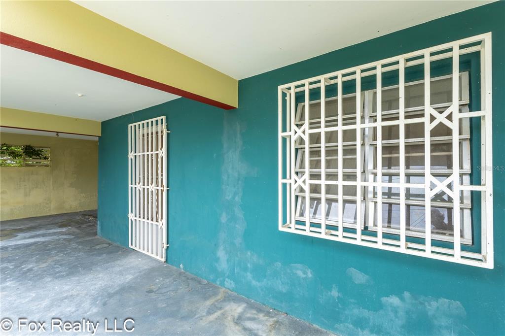 Solar B, Avenida Maria Bettega, Aguadilla - 21