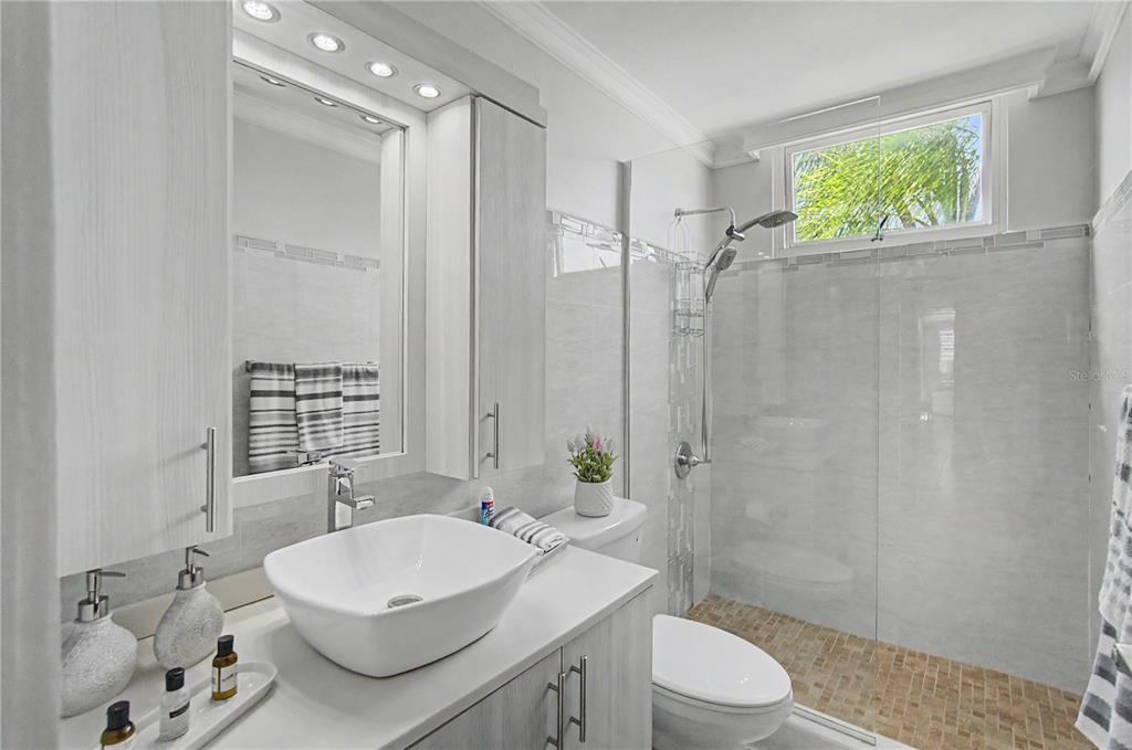 B11, Calle Mar Caribe, Dorado - 25