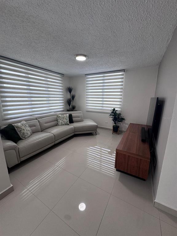 BM-26, 59, Rexville Development, Bayamon - 4