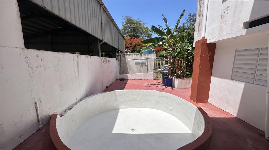 Calle 5, Comunidad Rural Villa Borinquen, Canovanas - 14