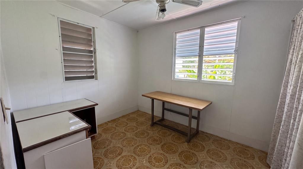 Calle 5, Comunidad Rural Villa Borinquen, Canovanas - 7