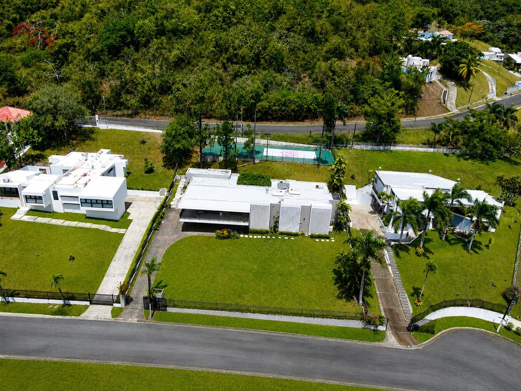 B7, Calle Industria, Caguas - 41