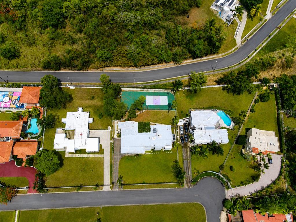 B7, Calle Industria, Caguas - 42