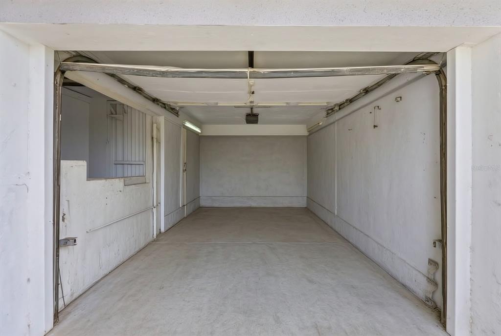 3-b, Calle Kennedy, Dorado - 20